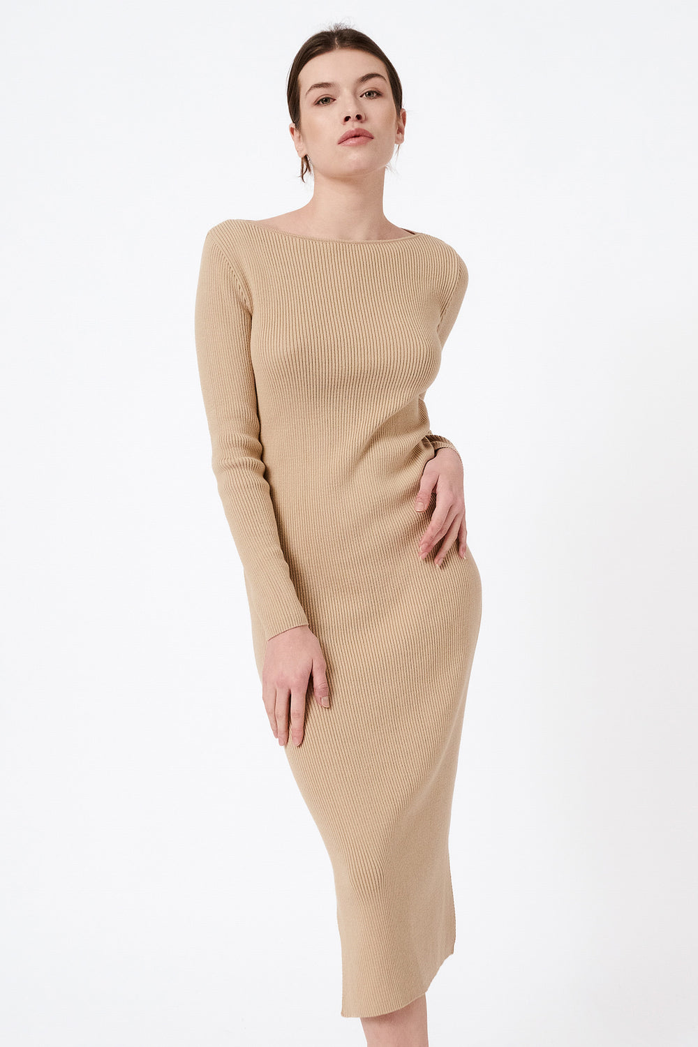 Elegant women's long-sleeved organic cotton boat neck dress in sand