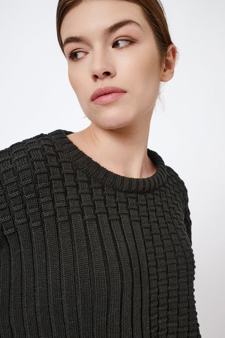 Knitted patch pullover