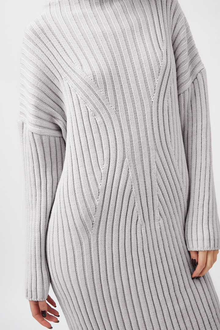 Sustainable and elegant high boat neck dress in light grey knit.