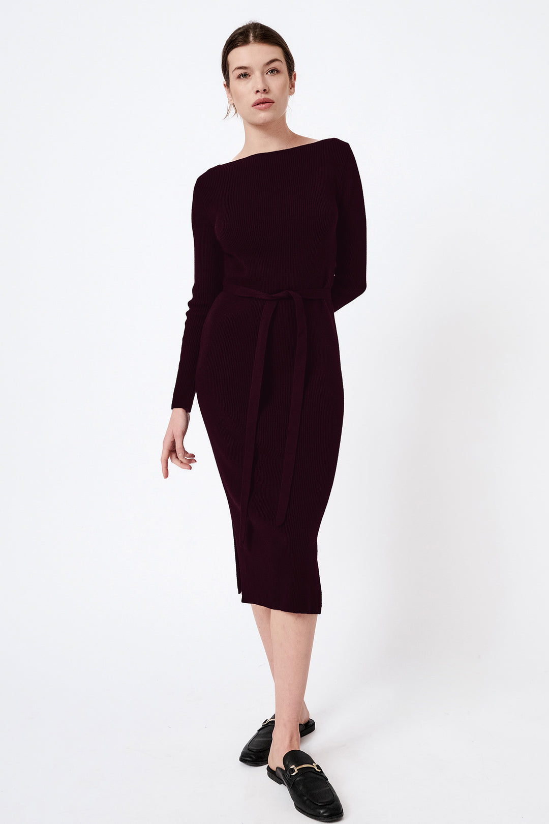 Knitted long-sleeved boat neck dress