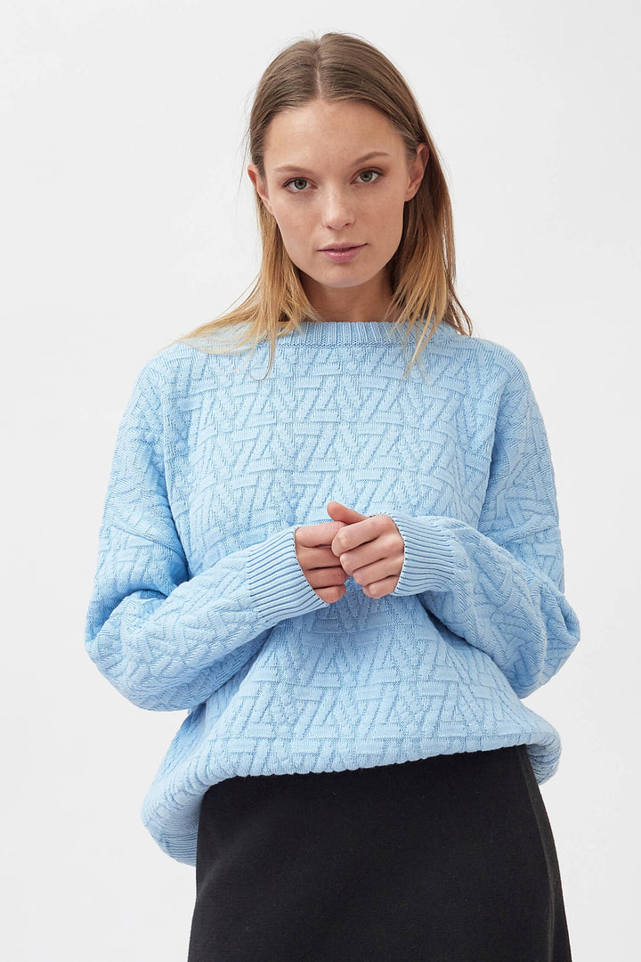 Knitted triangle sweater